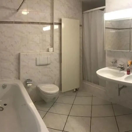 Bed & Breakfast Atelier 67 Oberschan